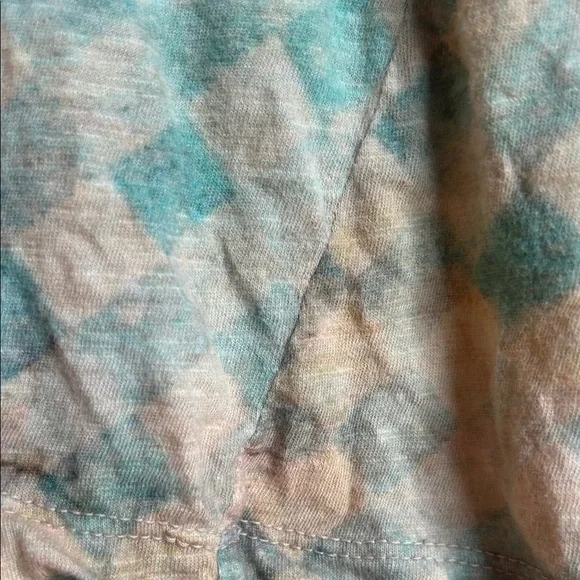 Magnolia Pearl Multicolor Graphic Tee - Picture 8 of 8